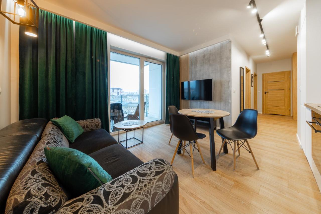 Apartament Luxury Two-Bedroom Бялисток Екстериор снимка