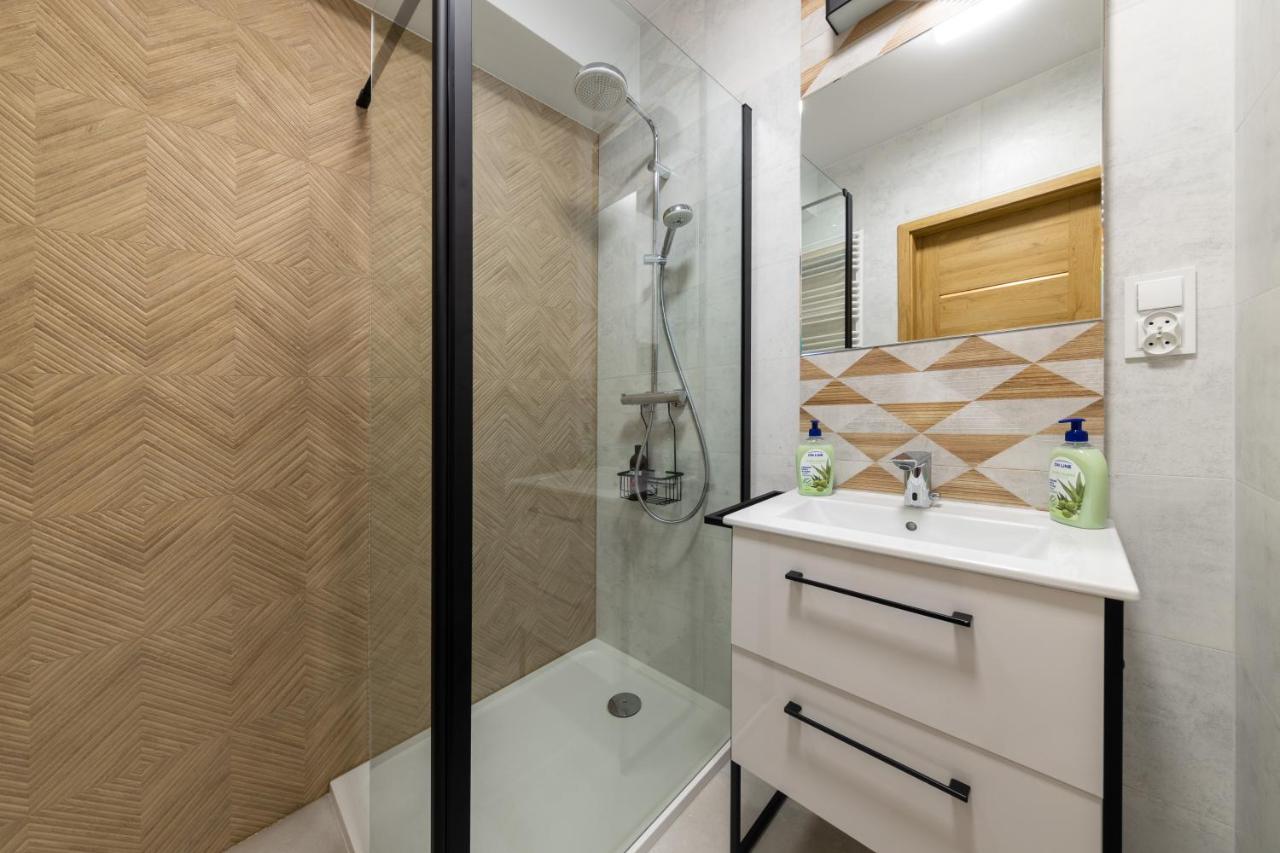 Apartament Luxury Two-Bedroom Бялисток Екстериор снимка