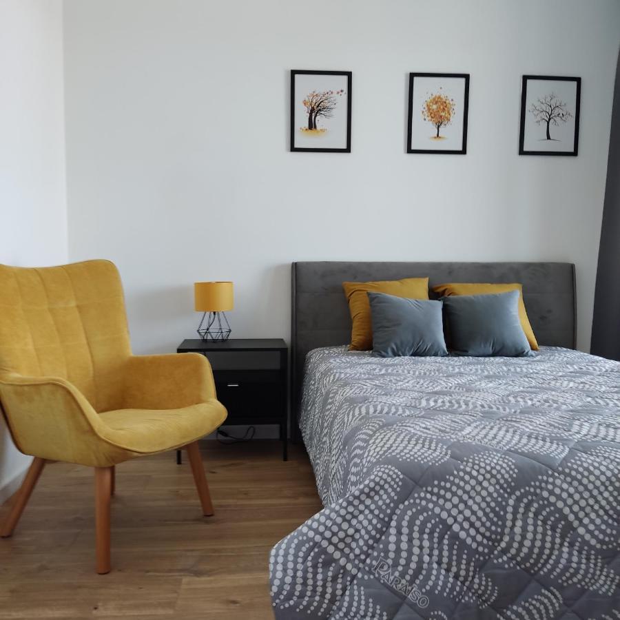 Apartament Luxury Two-Bedroom Бялисток Екстериор снимка