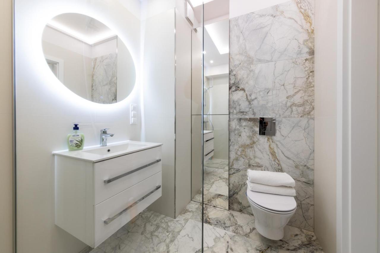 Apartament Luxury Two-Bedroom Бялисток Екстериор снимка